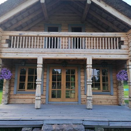 Guest House Unguri Stalbe 외부 사진