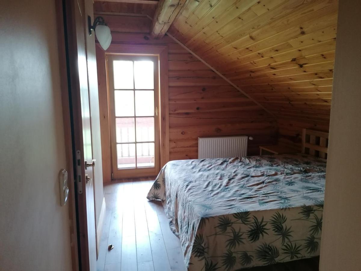 Guest House Unguri Stalbe 외부 사진
