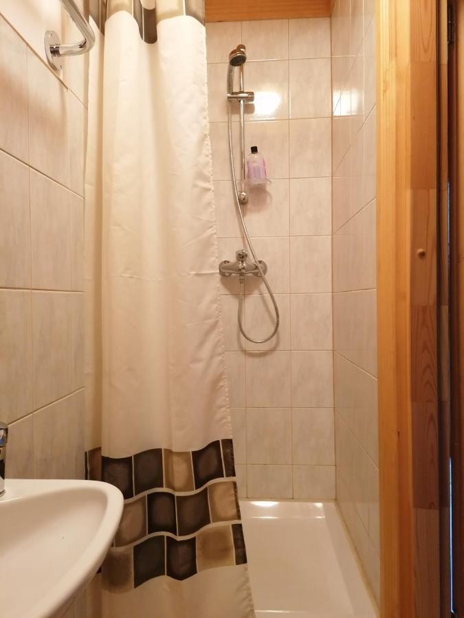 Guest House Unguri Stalbe 외부 사진